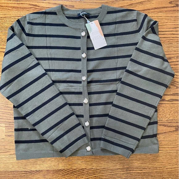 NWT, Ladies BTFBM Hunter Green Cardigan Sweater w/ Buttons - Picture 1 of 6